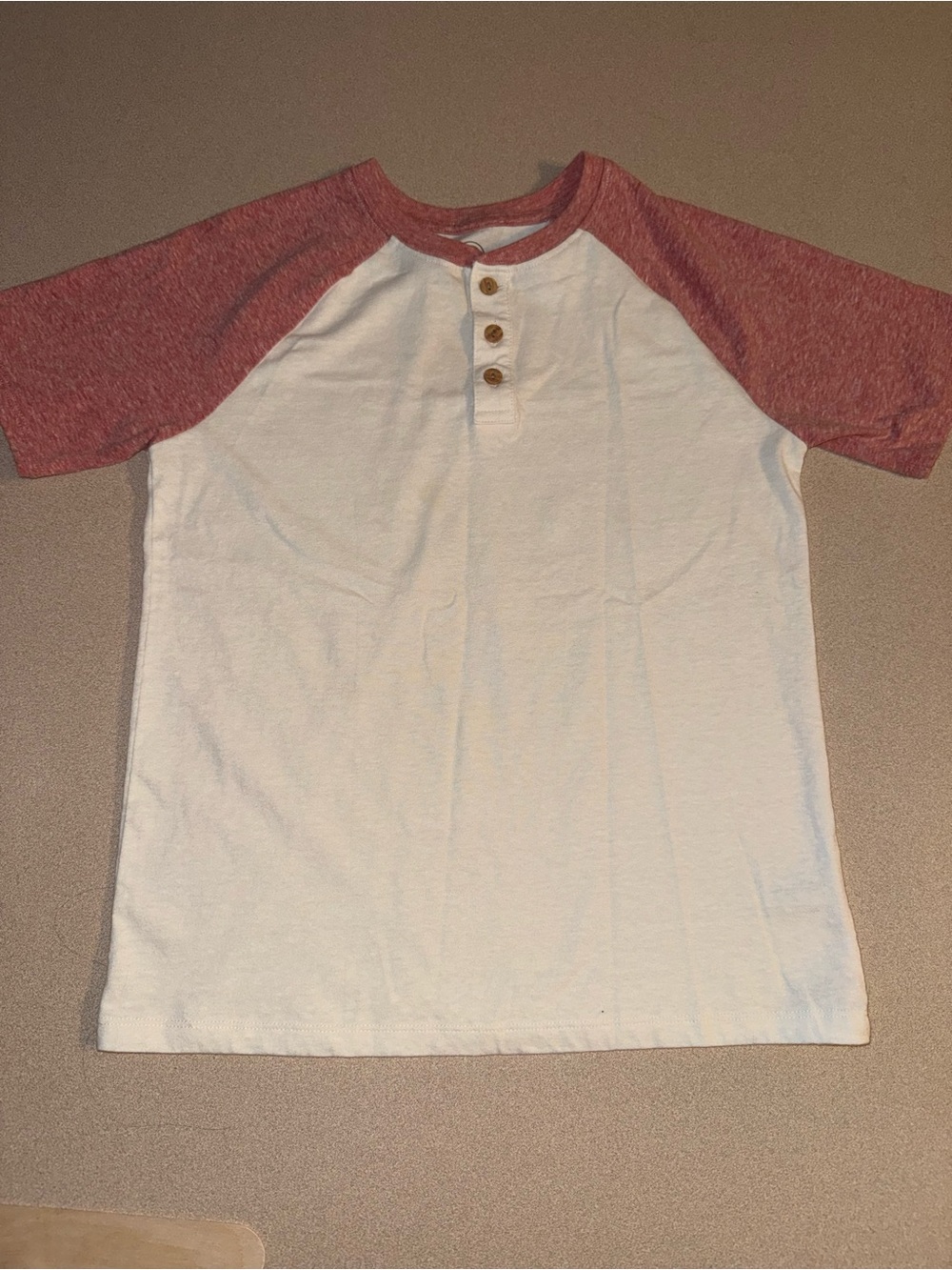 Wonder Nation boys size large 10/12 short sleeve shirt cream with red sleeves